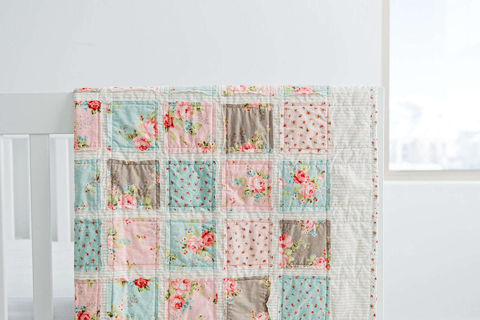 sugar-owl-design-handmade-quilts-and-baby-blankets-beautiful-baby-girl-room