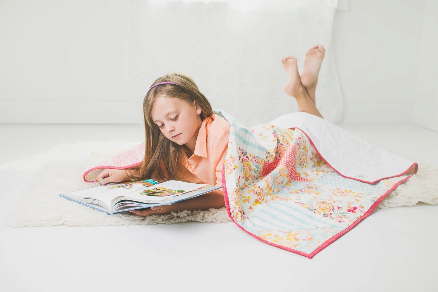 reading-with-blanket-personalized-new-baby-best-gifts